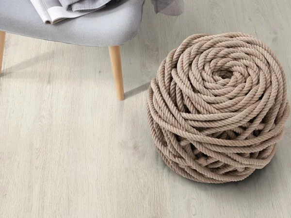 Ламинат Egger PRO 8/33 4V Дуб Кортина белый EPL034 в Ульяновске