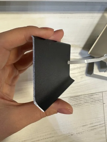 Алюминиевый плинтус Bonkeel ПЛ80 515л Черный (78,5х11,2х2500мм) в Ульяновске